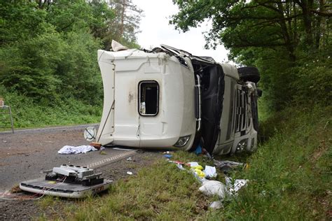 Romedenne Michel Tué Sur Le Coup Au Volant De Son Camion En Voulant