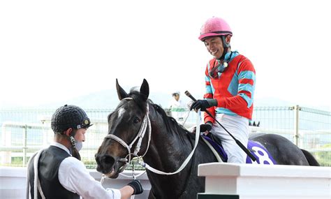 【天皇賞・春】ディープボンド今年も2着「あの競馬をされたら」和田竜騎手は勝ち馬たたえる 競馬写真ニュース 日刊スポーツ