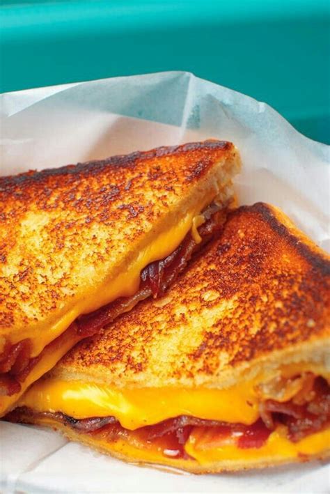 Gourmet Grilled Cheese Sandwich