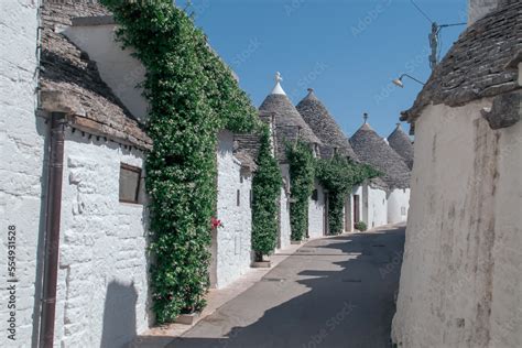 Trullos Trulli En Italiano De La Callejuela Vico Francesco Lippolis