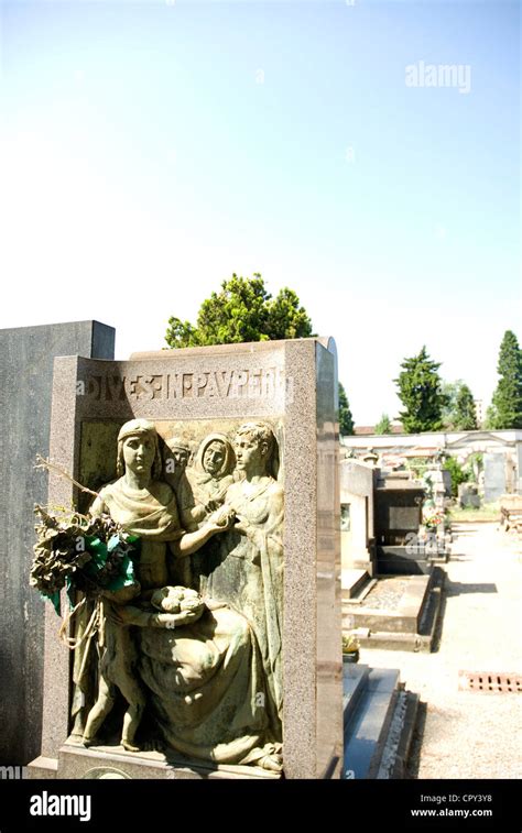 Cimitero Monumentale Milan Italy Monumental Cemetery Stock Photo Alamy