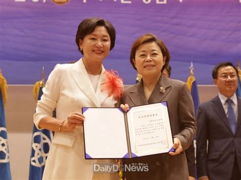 김정재 의원 한국여성유권자연맹 선정 우수국회의원상 수상