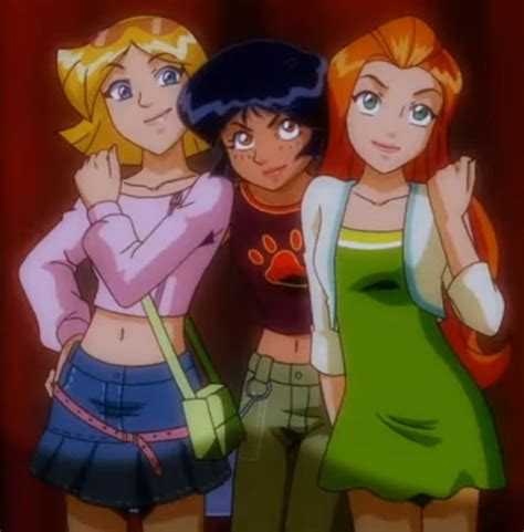 Pin By Nicoly Ferraro On Artes Digitais In Clover Totally Spies