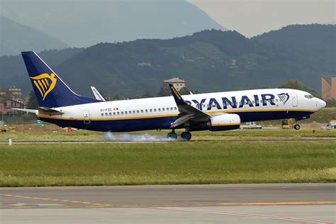 Ryanair Ei Fzc Boeing As Anna Zvereva Flickr