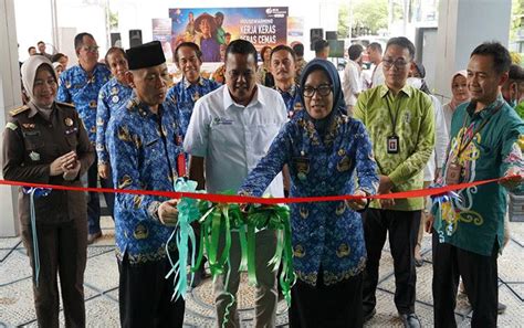 Pj Wali Kota Palangka Raya Resmikan Ruang Layanan BPJS Ketenagakerjaan