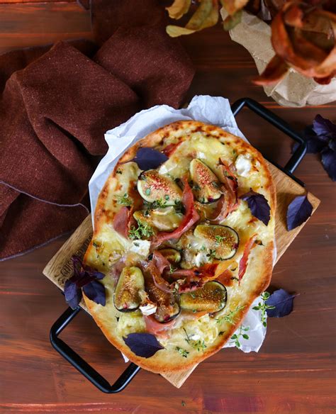 Fig Brie Prosciutto Flatbread