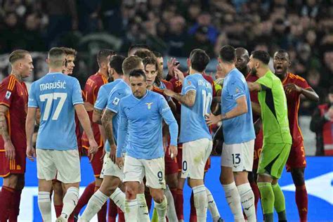 Probabili Formazioni Roma Lazio Rivoluzione De Rossi Sei Cambi