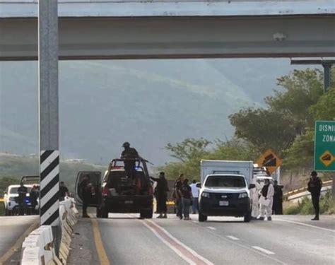 Amanece Cuerpo Sin Vida Colgado En El Puente Del Tramo Carretero Tuxtla