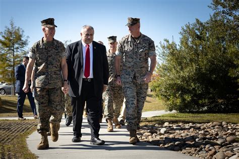 Dvids Images Cmc And Secnav Tour Marine Barracks Across Mcb Camp