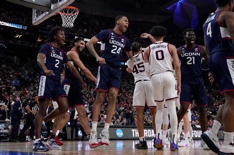 UConn rolls into the Final Four with an emphatic 82-54 win over Gonzaga