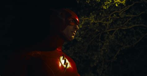 'The Flash' New International Trailer Dropped