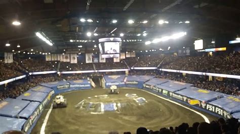 Monster Jam Rosemont Allstate Arena Chicago Maximum Destruction Donut