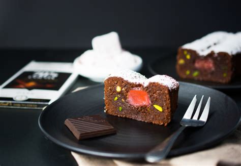 Lindt EXCELLENCE And Turkish Delight Cake