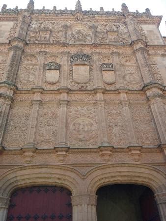 Fachada Universidad De Salamanca Rana Idea Sala De Estar