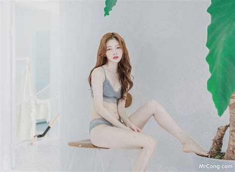 Beautiful Kim Hee Jeong In Underwear Bikini October Photos