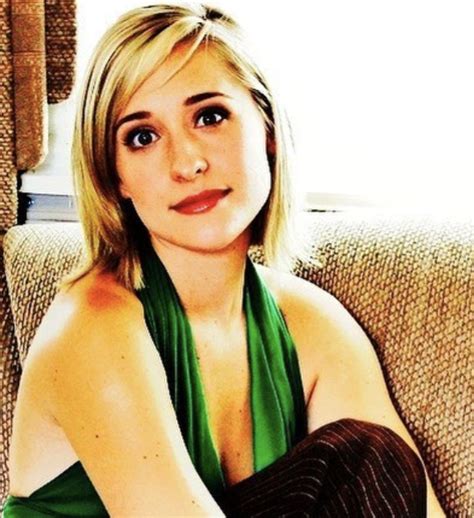 Allison Mack Apologises For Her Role In The Nxivm Sex Cult Daily Soap Dish