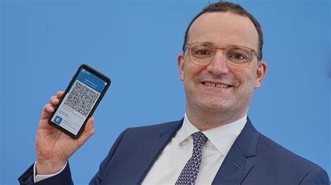 Bundesgesundheitsminister Jens Spahn Stellt Digitalen Impfpass Vor