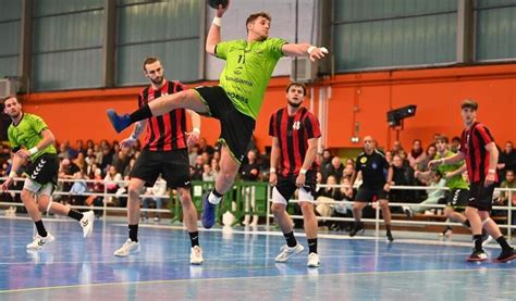 Handball Des Adultes Contre Des Enfants Le Cpb Rennes