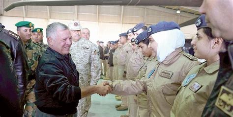 His Majesty pays visit to King Abdullah II Air Base | Jordan Times