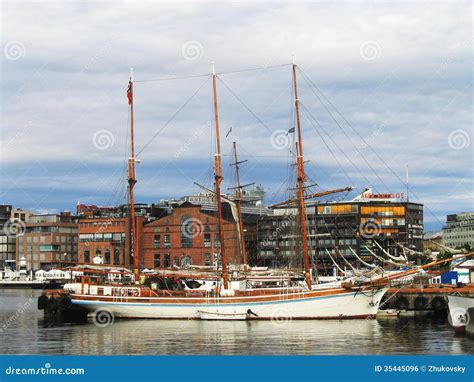 Tall Ship In The Harbor In Oslo Editorial Photo Image Of Europe