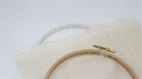 Wrapping Embroidery Hoops Step By Step Crewel Ghoul