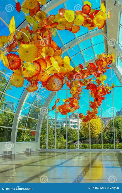 西雅图chihuly庭院和玻璃与空间针 编辑类照片 图片 包括有 迪斯尼 春天 博物馆 图象 庭院 144635216