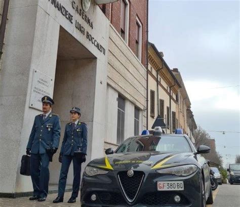 La Guardia Di Finanza Scopre 10 Lavoratori In Nero Nel Mantovano