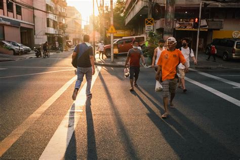 Crossing Chino Roces Ave. Makati : r/Philippines