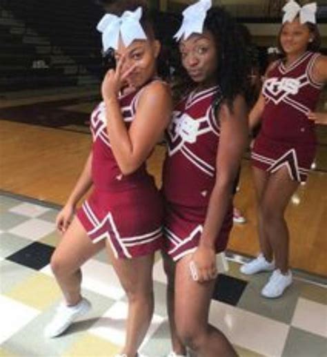 Pinterest Fam0usc Cheerleading Outfits Black Cheerleaders Cheerleading Uniforms