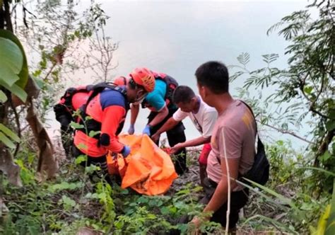 Mayat Tanpa Identitas Ditemukan Terapung Di Sungai Lusi Grobogan Ini