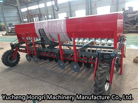 Agricultural Machinery Tractor Mounted Integral Wheat Fertilizer