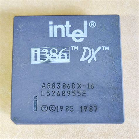 やや傷や汚れあり即日発 速達可 送料185円 CPU Intel i386 DX A80386DX 16 中古 現状品 C188Cの