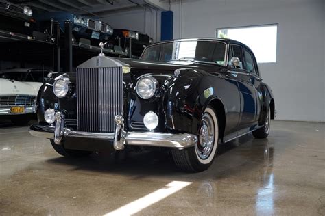 Classic Rolls-Royce Buyers in California | Sell A Classic Car