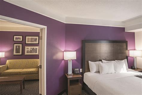 La Quinta Inn & Suites by Wyndham Flagstaff | Flagstaff, AZ Hotels