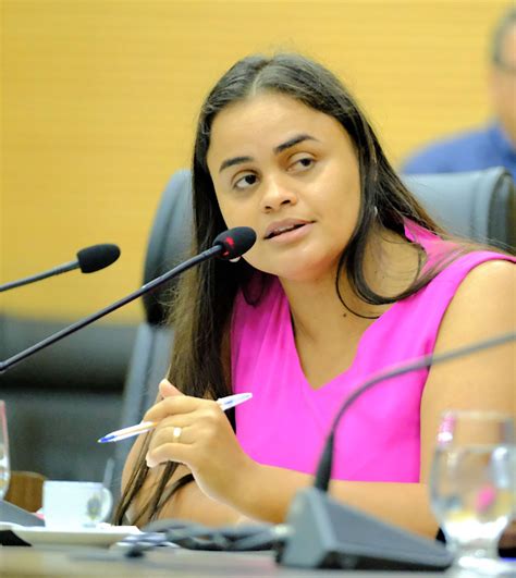 Deputada Dra Taissa Sousa cobra em comissão da Saúde convocação do