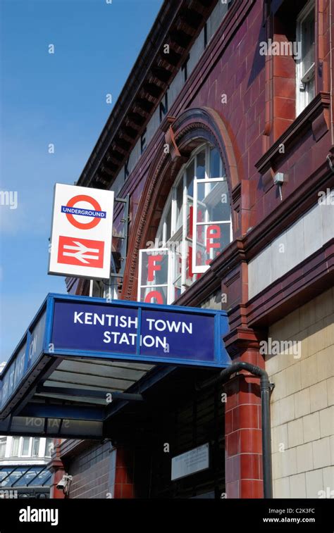 Kentish Town Railway And Underground Station London England Stock