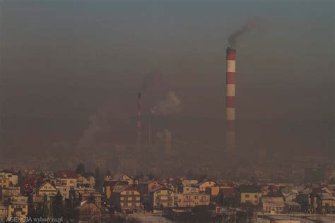 Człowiek czy pogoda Naukowcy policzyli co ma większy wpływ na smog