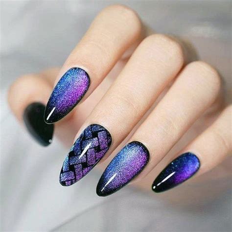 Pin By 𝘼𝙨𝙝𝙡𝙮 On 𝙉𝙖𝙞𝙡 𝘿𝙚𝙨𝙞𝙜𝙣𝙨 💅 Cat Eye Nails Plaid Nails Chic Manicure