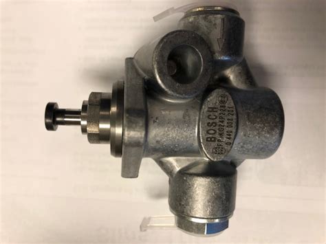 International Dt466e Fuel Pump