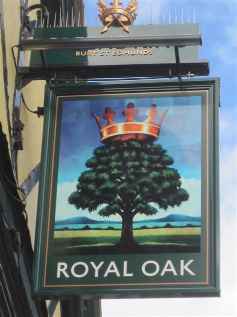 Pub Sign For The Royal Oak Img7607 The Royal Oak Halstea Flickr