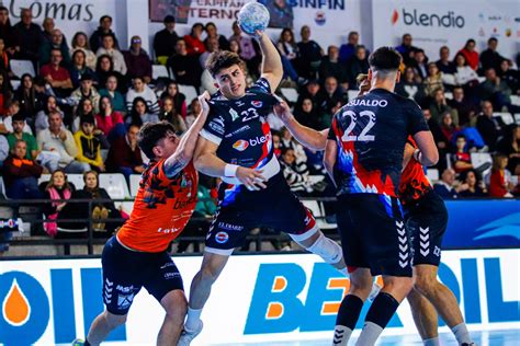 El Derbi Infinito Regresa Al X Balonmano Sinfin Cantabria