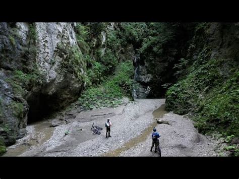 Monte Cervati E Inghiottitoio Di Vallivona Cilento Youtube