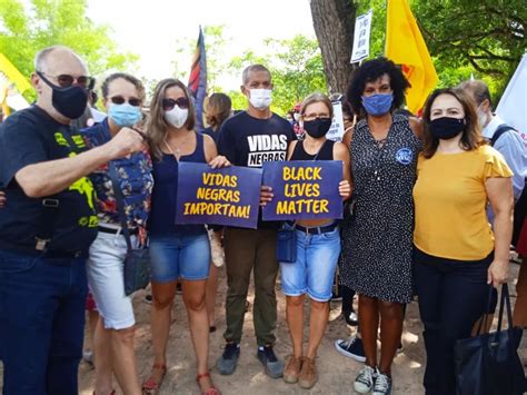 Protesto contra a morte de Moïse Kabagambe ocorre na Redenção em Porto