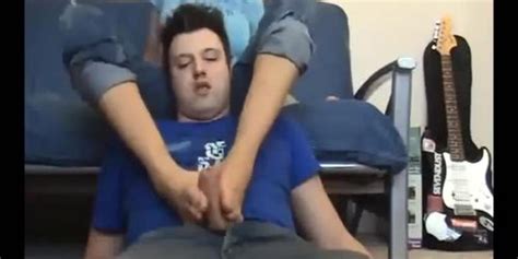 Horny Footjob Tnaflix