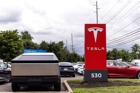 Tesla Ruft Ber Cybertruck Fahrzeuge Zur Ck Sagt Nhtsa