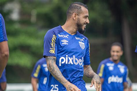 Natanael E Raphael Rodrigues Desfalcam O Ava No Cl Ssico Contra O