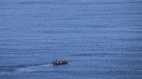 Al Menos 41 Migrantes Muertos En Un Naufragio Frente A La Isla Italiana De Lampedusa