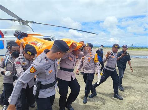 Polda Papua Evakuasi Dua Jenazah Polri Dan Satu Sipil Korban Penembakan