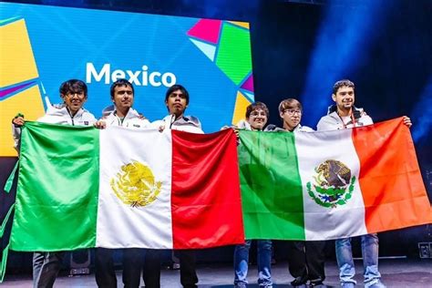 Ganan niños matemáticos medalla de oro en Olimpiada