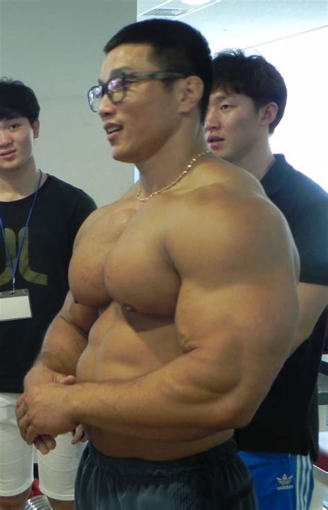 Mr Korea 1999 Korean Bodybuilder Kang Kyung Won 강경원 선수 HowTheyPlay